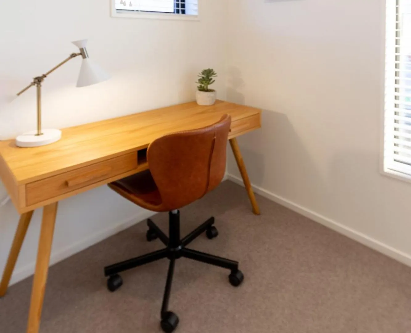 Hot Tub Haven! Games Room, Garden & E-Bikes Holiday home Christchurch
